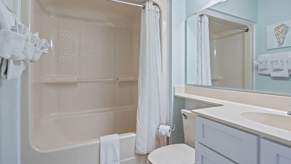 Bathroom with tub