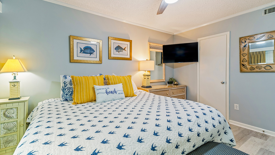 Tennis Unit - Bedroom